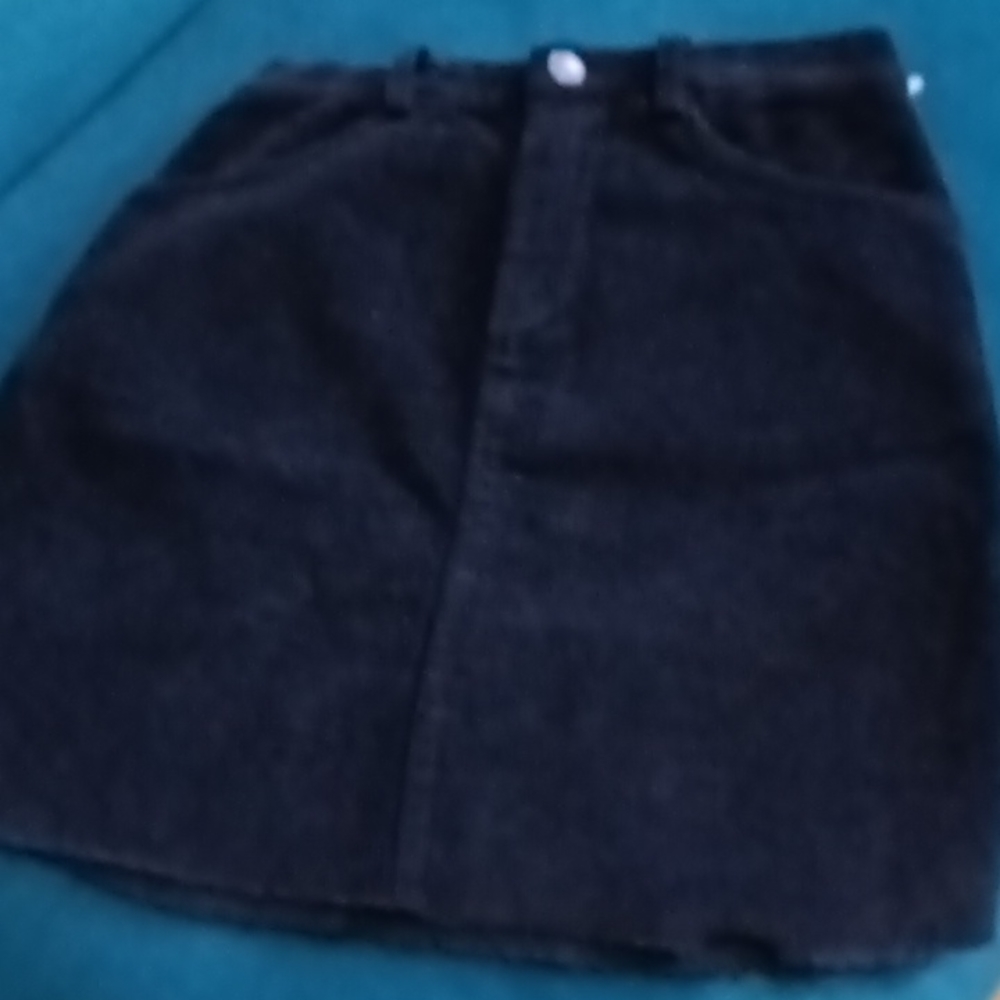 Black skirt